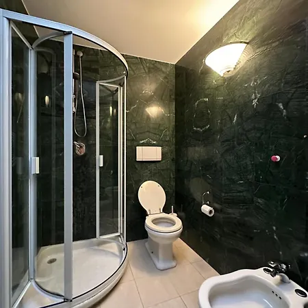 Dimora Ester - Vecchia & Castle View بيت للعطل باري